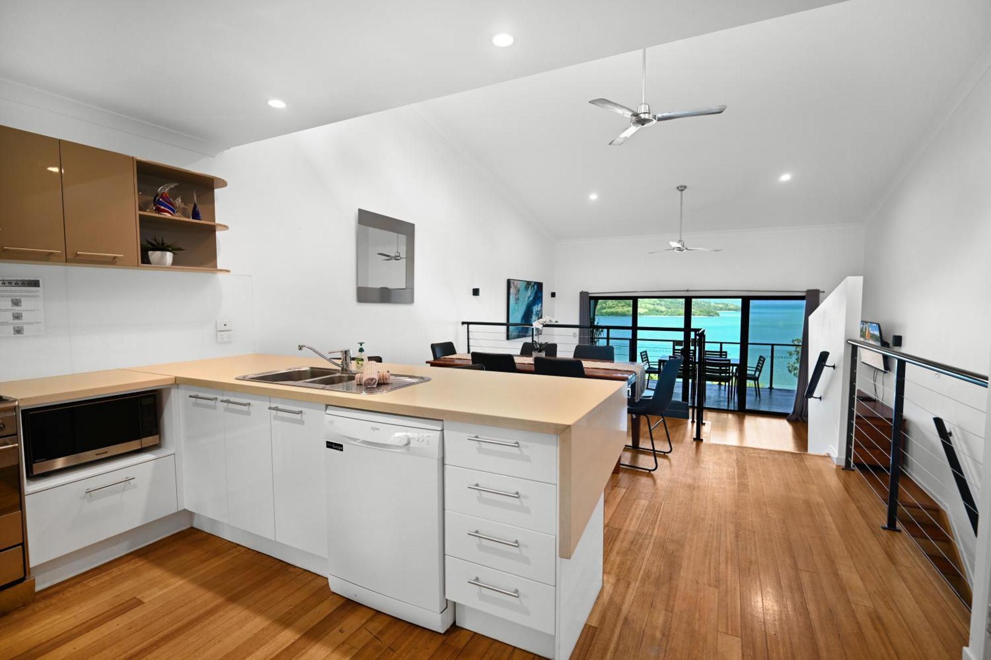 Shorelines Hamilton Island Bagian luar foto