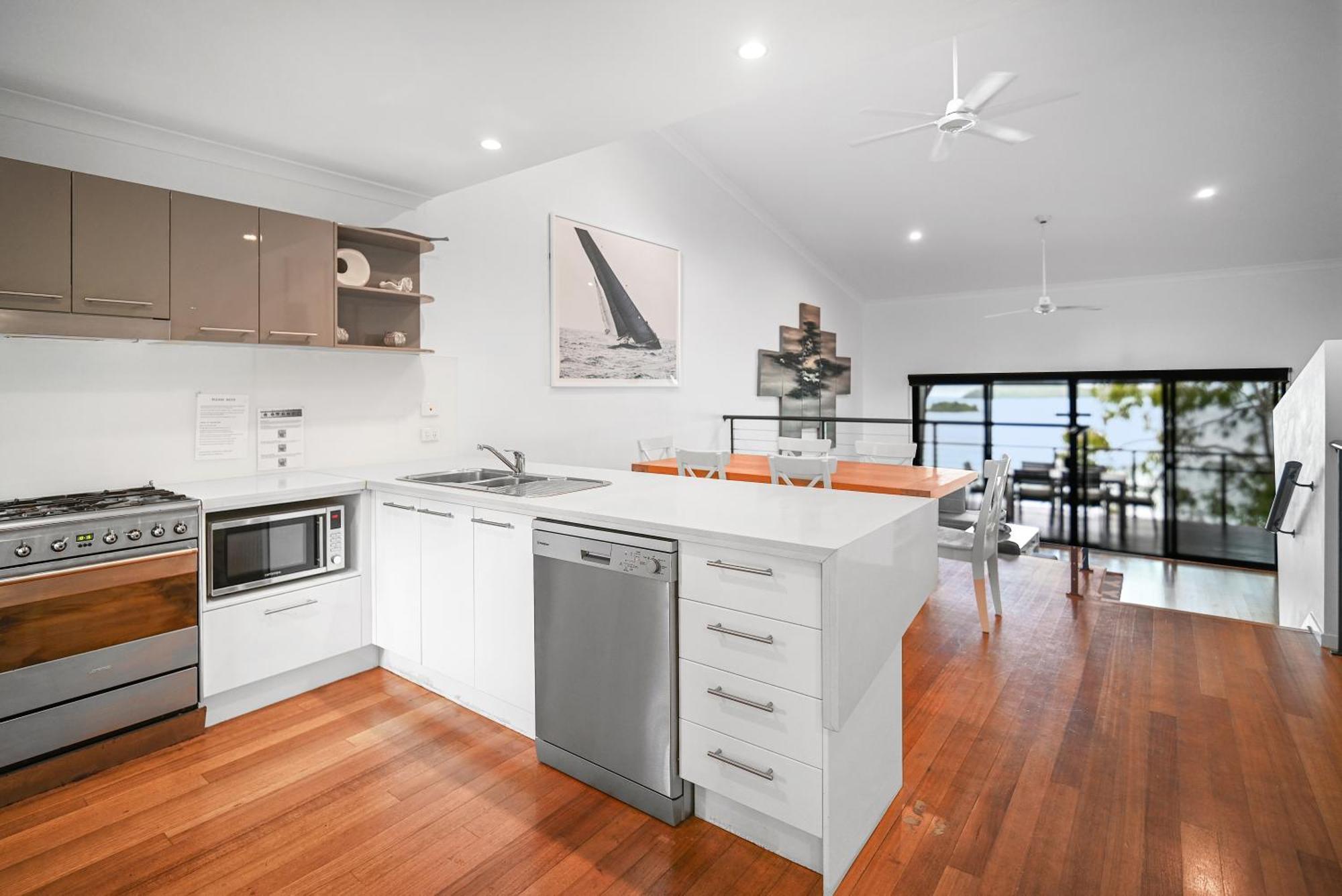 Shorelines Hamilton Island Bagian luar foto